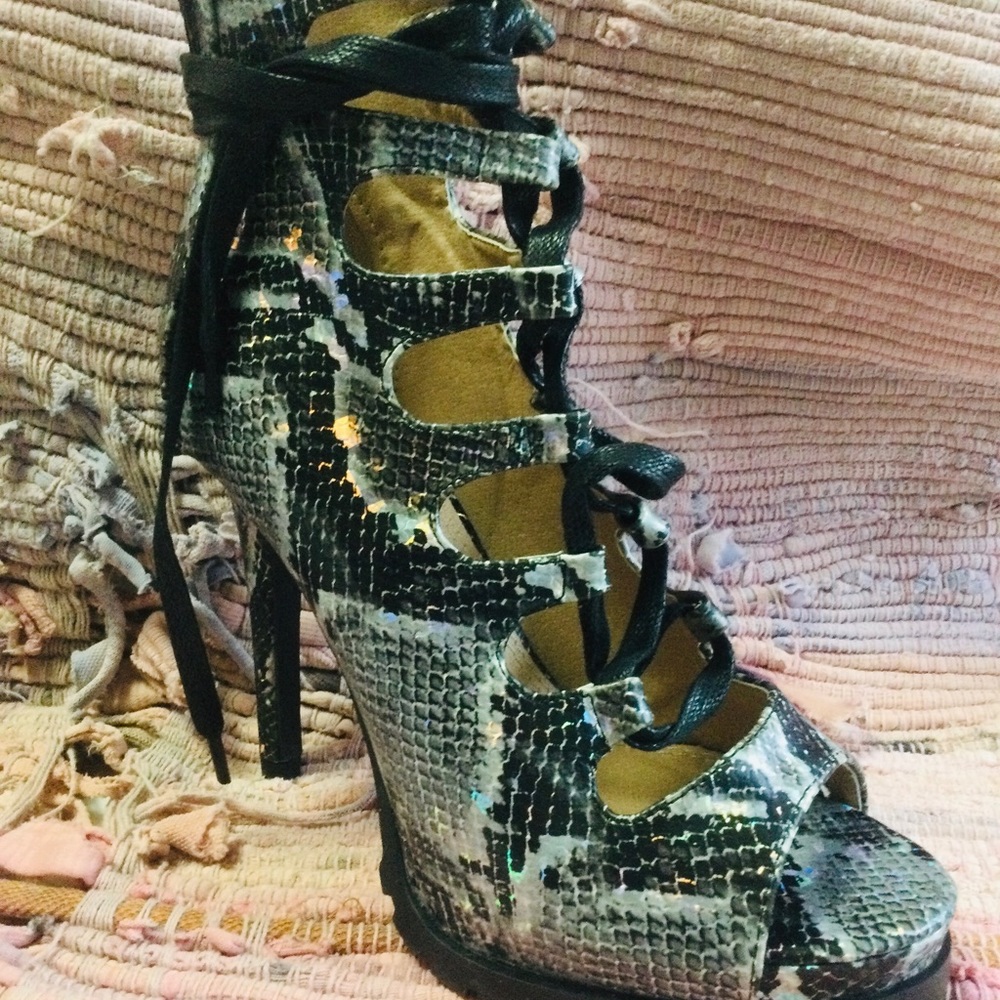 IRIDESCENT BOOTIES - Picture 4 of 10